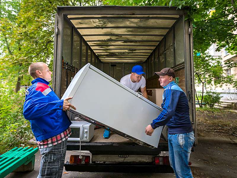 Доставка мебели : мебель в упаковках и личные вещи в коробках из Черкесска в Нижневартовск