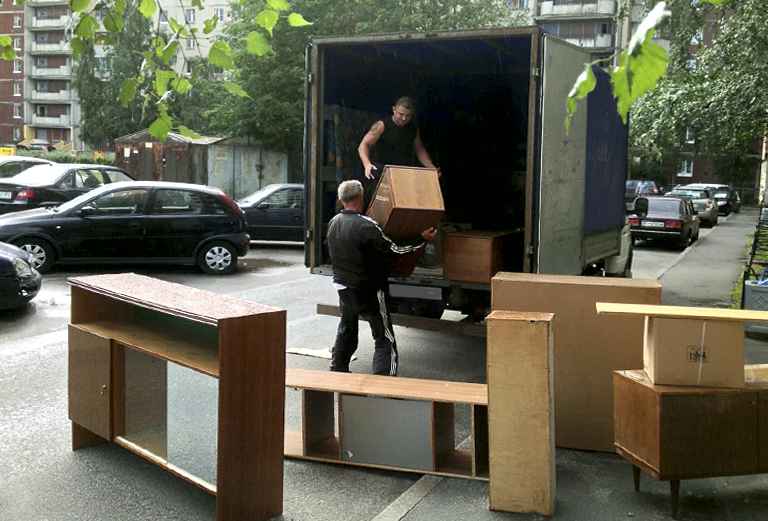 Заказ отдельной машины для перевозки мебели : Диван из Березников в Екатеринбург
