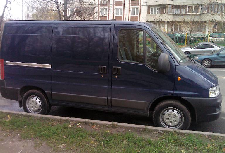 Заказать машину перевезти домашние вещи из Москва в люберецкий район